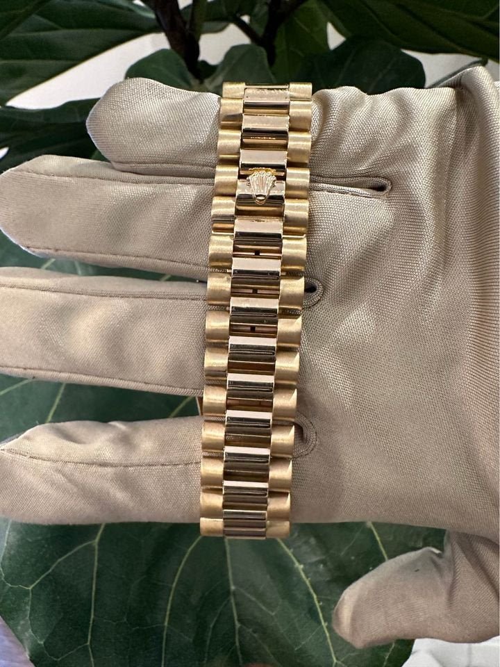 1995 Rolex Day-Date 36mm 18238 Presidential Rare Myriad Dial - Image 3