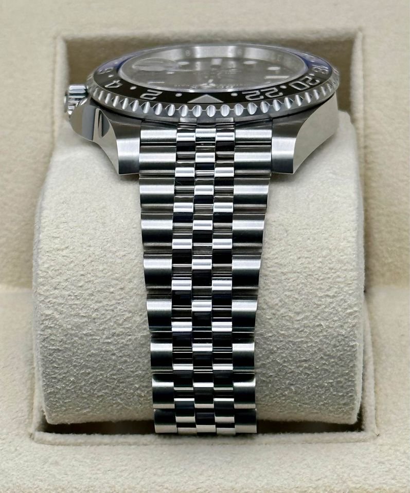 2022 Rolex GMT-Master II “Batgirl” 40mm 126710BLNR Jubilee Black Dial (Unworn) - Image 3
