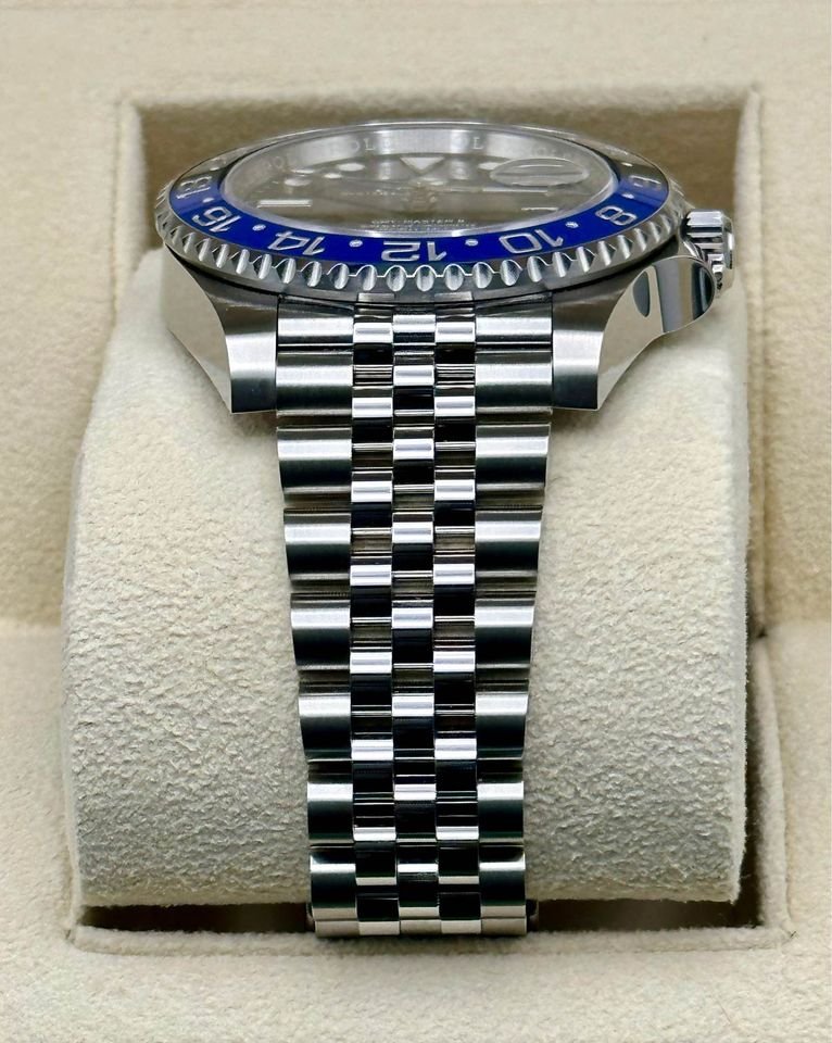 2022 Rolex GMT-Master II “Batgirl” 40mm 126710BLNR Jubilee Black Dial (Unworn) - Image 4