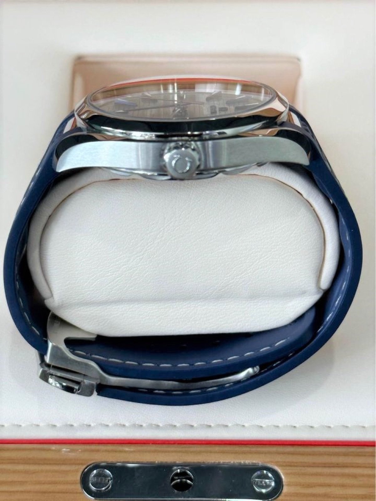 2022 Omega Seamaster Aqua Terra 41mm Blue Rubber Strap Grey Dial - Image 8