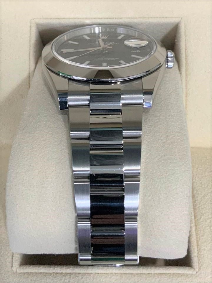 2021 Rolex Datejust 41mm 126300 Oyster Black Dial - Image 2